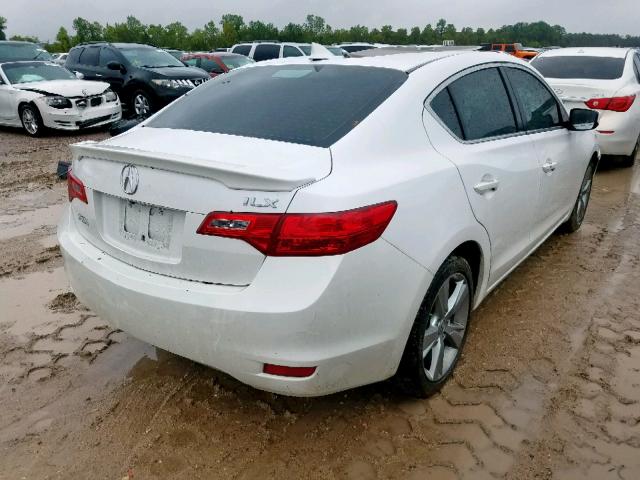 19VDE1F72DE013156 - 2013 ACURA ILX 20 TEC WHITE photo 4