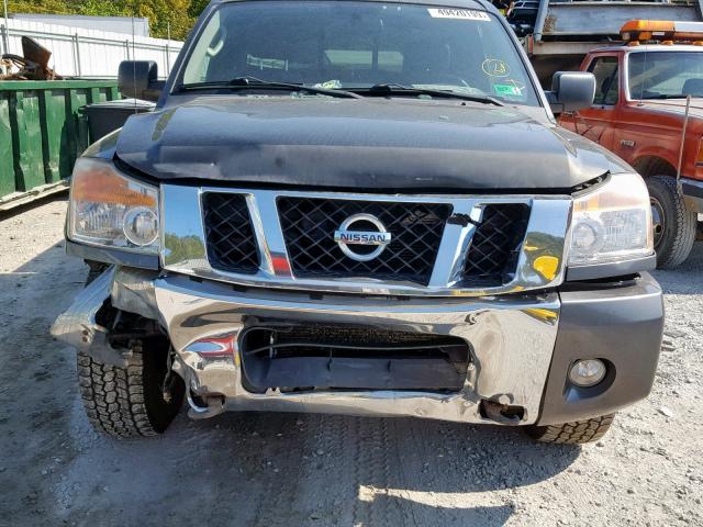 1N6BA0CC6BN300351 - 2011 NISSAN TITAN S GRAY photo 9