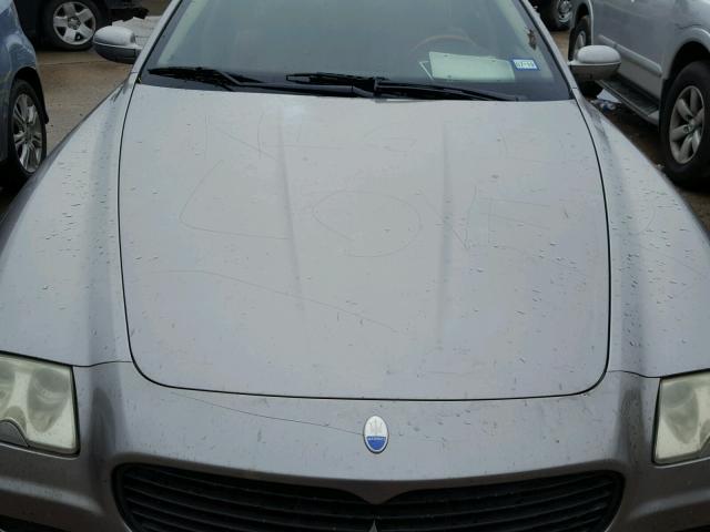 ZAMCE39A650019036 - 2005 MASERATI QUATTROPOR GRAY photo 9