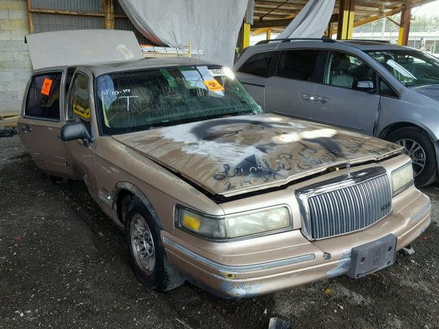 1LNLM81W9TY661238 - 1996 LINCOLN TOWN CAR E TAN photo 1