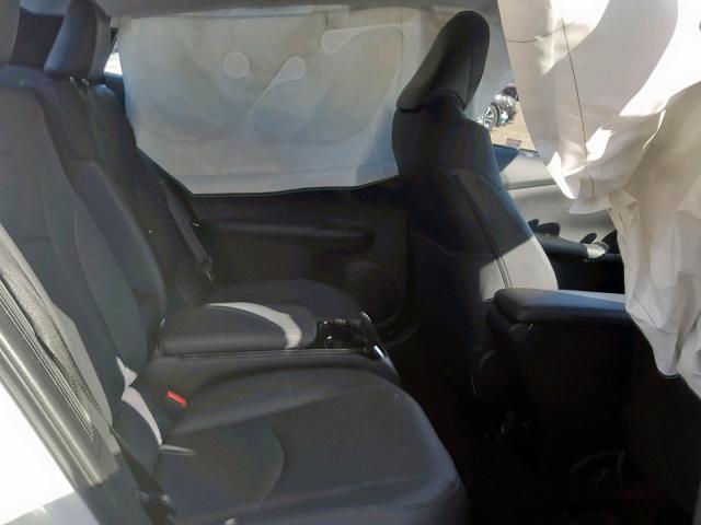 JTDKARFP0J3103756 - 2018 TOYOTA PRIUS PRIM 白色 照片 6