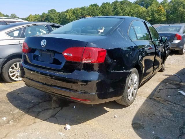 3VW2K7AJ8BM379071 - 2011 VOLKSWAGEN JETTA BASE BLACK photo 4