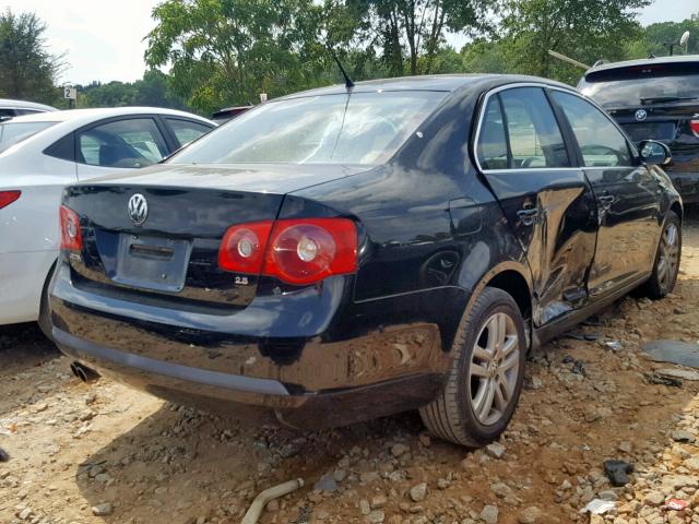 3VWEF71K47M074572 - 2007 VOLKSWAGEN JETTA WOLF BLACK photo 4