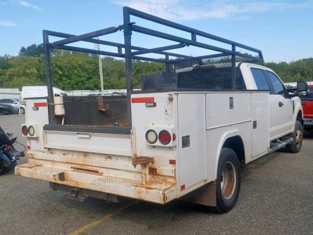 1FD8W3H69HEB86272 - 2017 FORD F350 SUPER WHITE photo 4