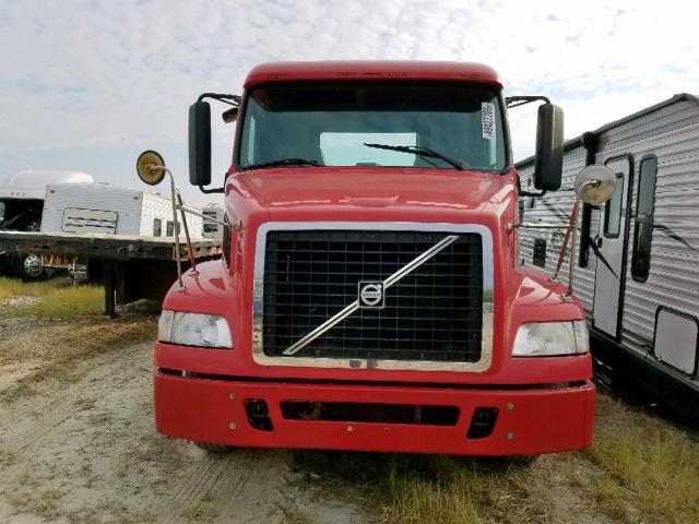 4VAMC9GF57N464619 - 2007 VOLVO VN VNM RED photo 9