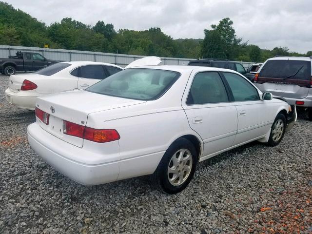 JT2BG22K6Y0511103 - 2000 TOYOTA CAMRY CE WHITE photo 4