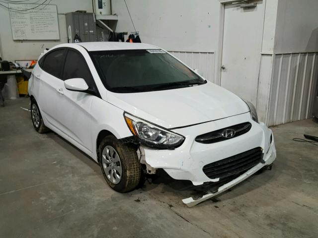 KMHCT4AE0GU081702 - 2016 HYUNDAI ACCENT SE WHITE photo 1