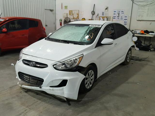 KMHCT4AE0GU081702 - 2016 HYUNDAI ACCENT SE WHITE photo 2