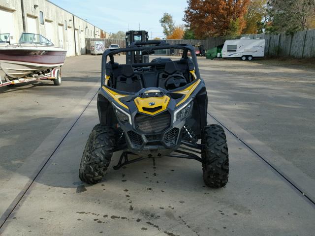 3JBVDAW21HK002355 - 2017 CAN-AM MAVERICK X YELLOW photo 2