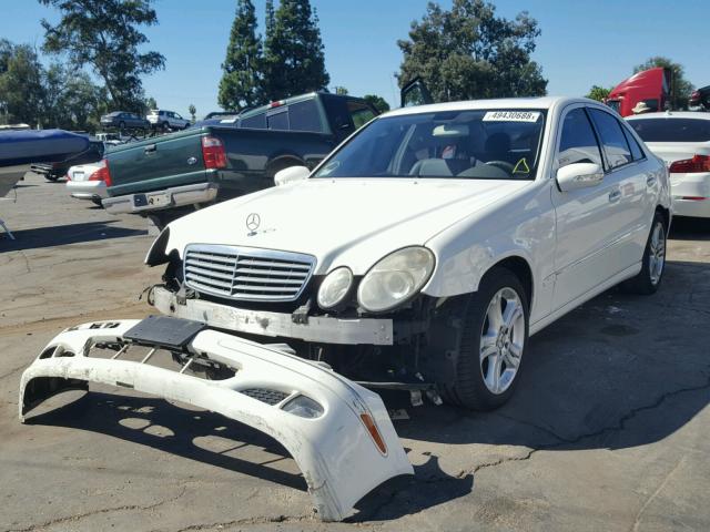 WDBUF56J16A981406 - 2006 MERCEDES-BENZ E 350 WHITE photo 2