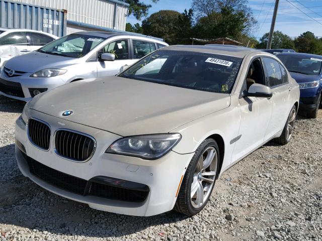 WBAYE8C54DD133916 - 2013 BMW 750LI WHITE photo 2