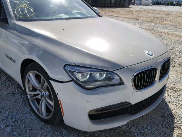 WBAYE8C54DD133916 - 2013 BMW 750LI WHITE photo 9