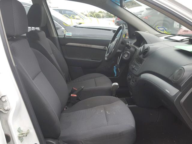 KL1TD5DE9BB152149 - 2011 CHEVROLET AVEO LS WHITE photo 5