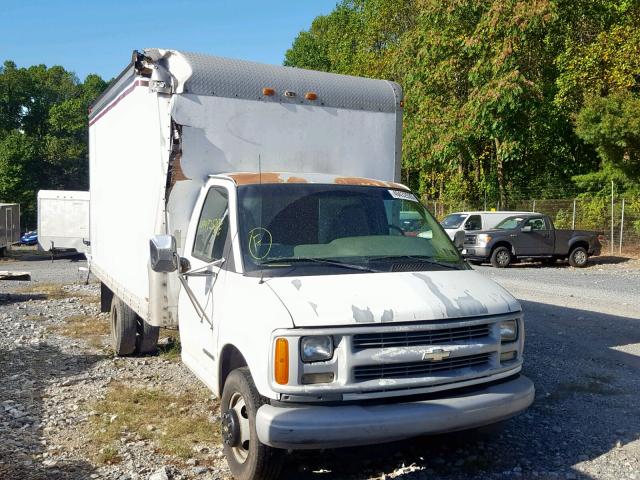 1GBJG31R411163443 - 2001 CHEVROLET EXPRESS CU WHITE photo 1