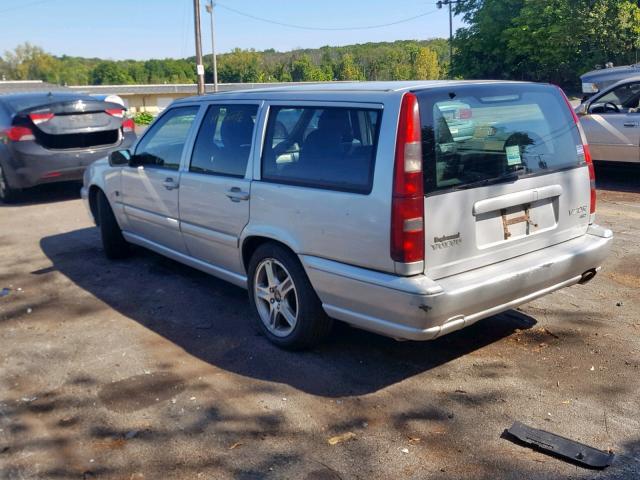 YV1LV62D3X2604779 - 1999 VOLVO V70 R SILVER photo 3