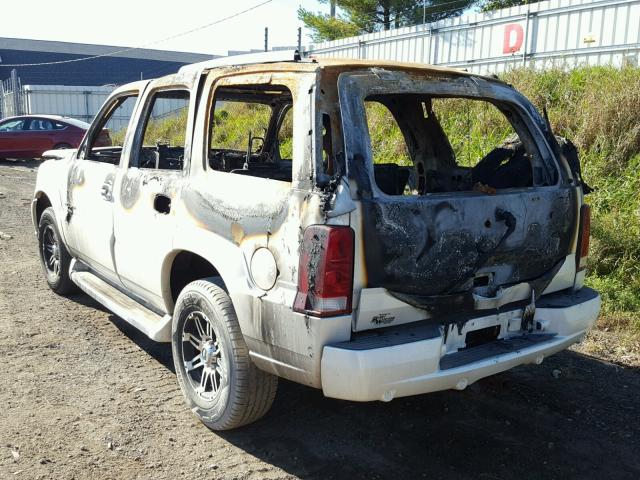 1GYEK63NX6R135785 - 2006 CADILLAC ESCALADE L WHITE photo 3