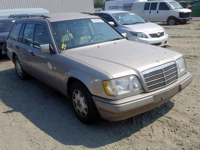 WDBEA92E5SF303368 - 1995 MERCEDES-BENZ E 320 GOLD photo 1