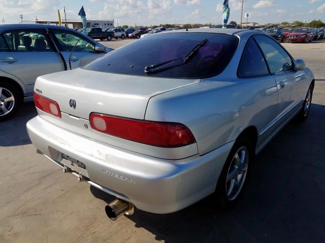 JH4DC4357YS005900 - 2000 ACURA INTEGRA LS SILVER photo 4