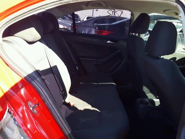 3VW2K7AJ4DM219790 - 2013 VOLKSWAGEN JETTA BASE Կարմիր լուսանկար 6