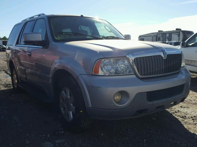 5LMFU27R24LJ24606 - 2004 LINCOLN NAVIGATOR 银色 照片 1