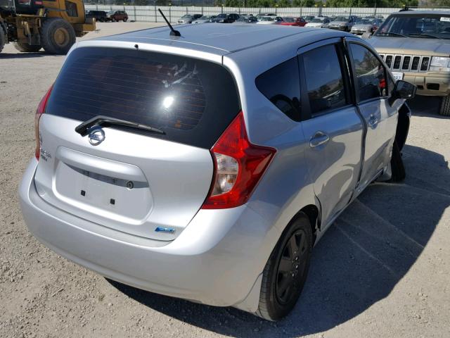 3N1CE2CP7FL395375 - 2015 NISSAN VERSA NOTE SILVER photo 4