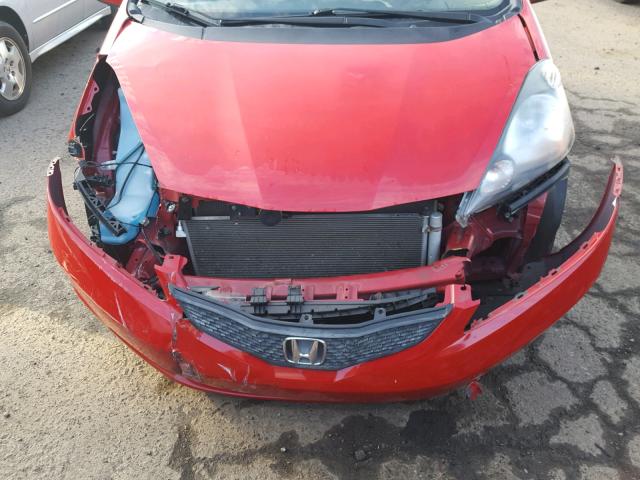 JHMGE8H30CS004053 - 2012 HONDA FIT RED photo 9