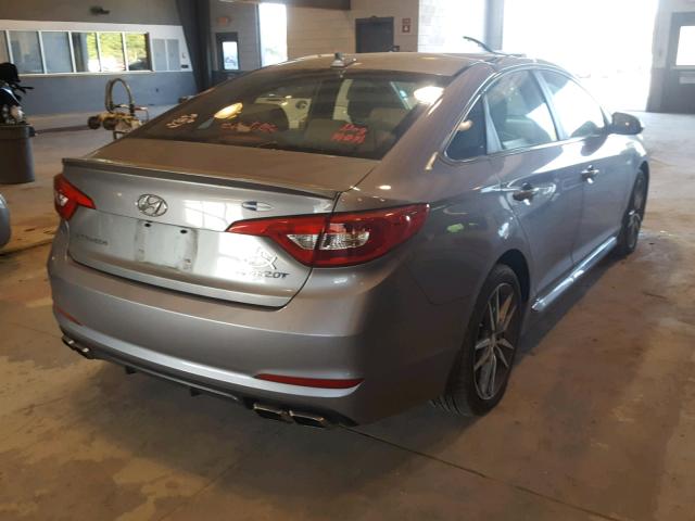 5NPE34AB7HH450571 - 2017 HYUNDAI SONATA SPO SILVER photo 4