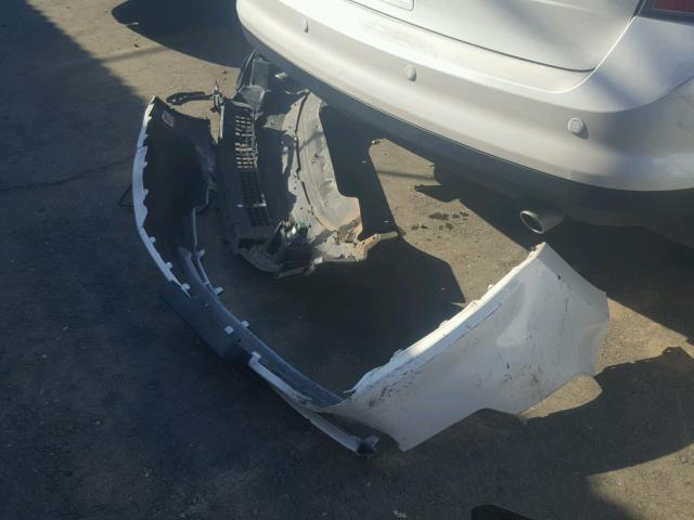 2FMDK38C89BA60031 - 2009 FORD EDGE SEL WHITE photo 9