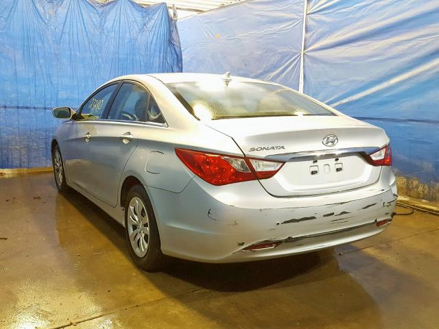 5NPEB4AC2CH381387 - 2012 HYUNDAI SONATA GLS SILVER photo 3