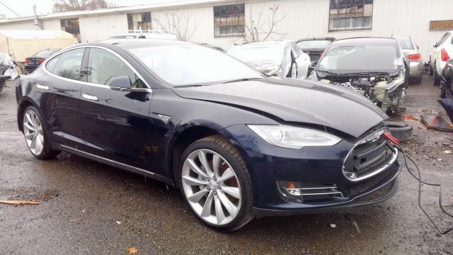 5YJSA1DN3DFP09966 - 2013 TESLA MODEL S 85 BLUE photo 2