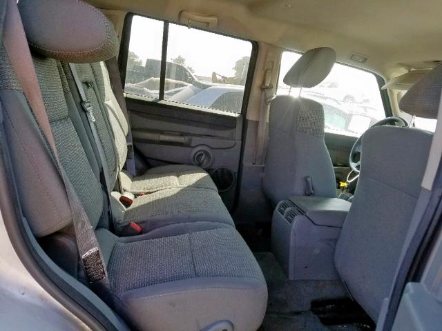 1J8HH48K36C211167 - 2006 JEEP COMMANDER SILVER photo 6