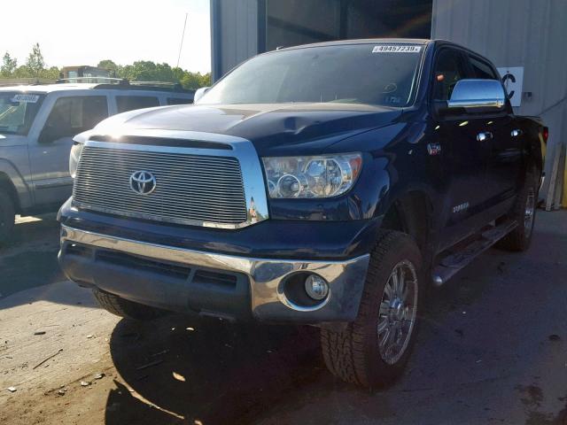 5TFDW5F17CX247573 - 2012 TOYOTA TUNDRA CRE BLUE photo 2