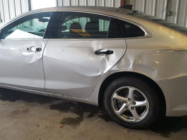 1G1ZB5ST7JF284613 - 2018 CHEVROLET MALIBU LS ვერცხლისფერი ფოტო 9