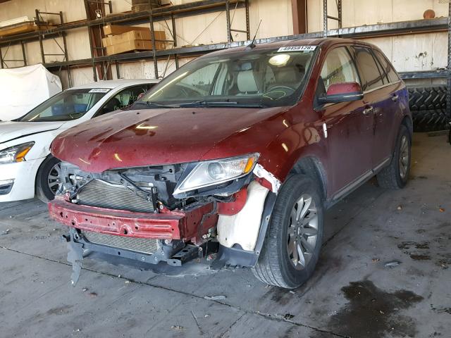 2LMDJ8JK6DBL26516 - 2013 LINCOLN MKX RED photo 2