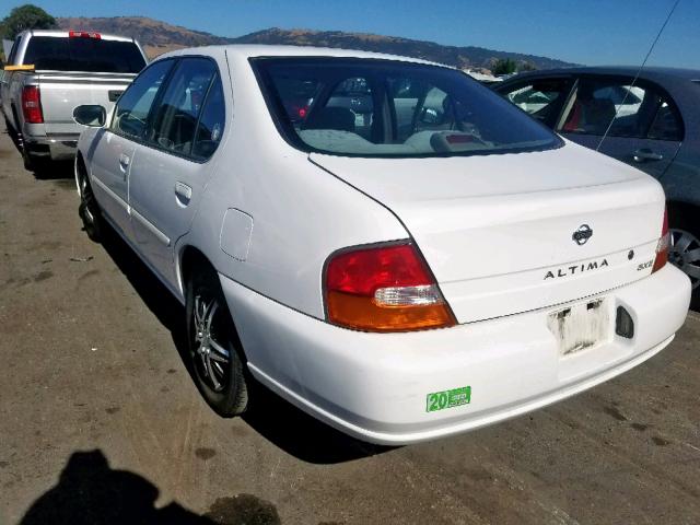 1N4DL01D1WC237829 - 1998 NISSAN ALTIMA XE WHITE photo 3