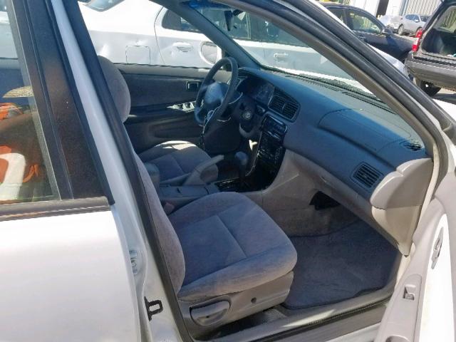 1N4DL01D1WC237829 - 1998 NISSAN ALTIMA XE WHITE photo 5