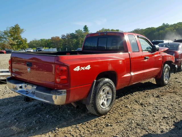 1D7HW42K06S607655 - 2006 DODGE DAKOTA SLT RED photo 4