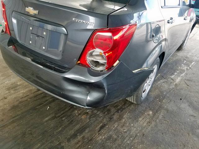 1G1JB5SH1D4118144 - 2013 CHEVROLET SONIC LS 灰色 照片 9