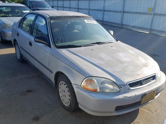 JHMEJ6626VS040740 - 1997 HONDA CIVIC DX SILVER photo 1