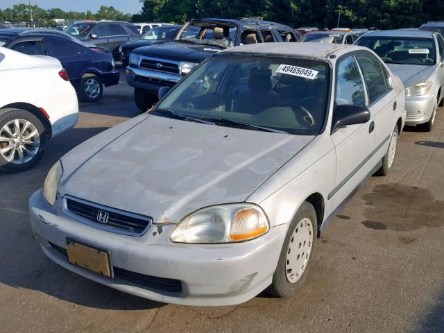 JHMEJ6626VS040740 - 1997 HONDA CIVIC DX SILVER photo 2