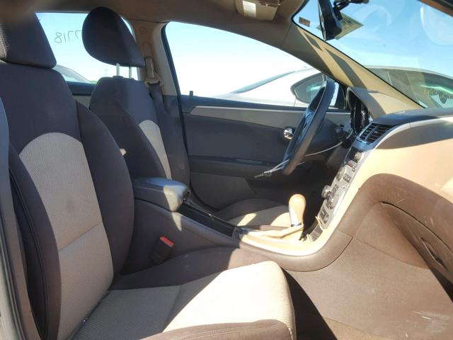 1G1ZB5EB6AF318513 - 2010 CHEVROLET MALIBU LS 灰色 照片 5