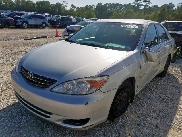 4T1BE32K52U634986 - 2002 TOYOTA CAMRY LE SILVER photo 2