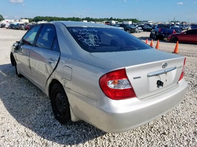 4T1BE32K52U634986 - 2002 TOYOTA CAMRY LE SILVER photo 3