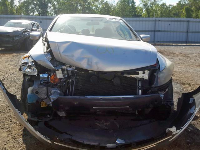 1HGCP2F4XAA004116 - 2010 HONDA ACCORD LXP SILVER photo 7