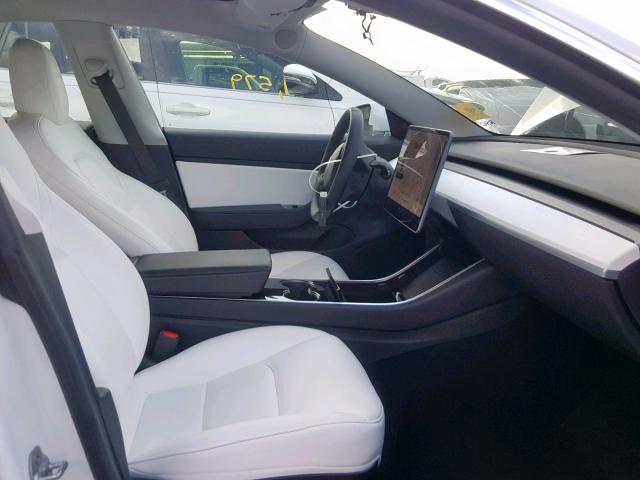 5YJ3E1EAXKF417717 - 2019 TESLA MODEL 3 WHITE photo 5