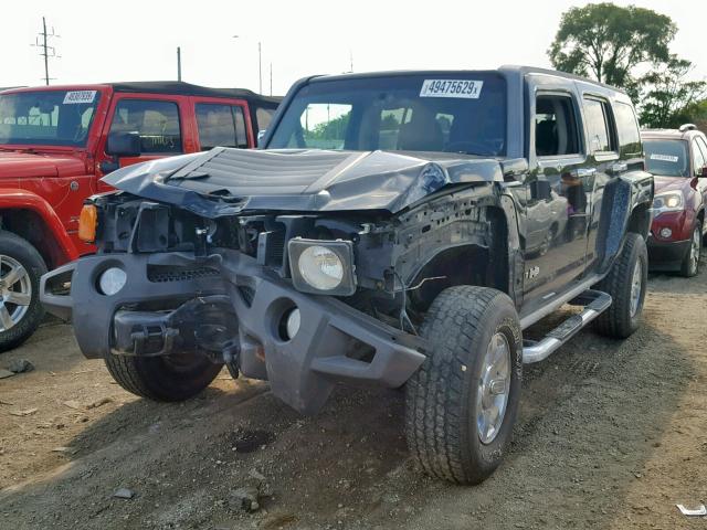 5GTDN136768188995 - 2006 HUMMER H3 BLACK photo 2