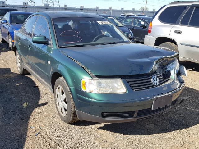 WVWAC63B41P015749 - 2001 VOLKSWAGEN PASSAT GLS GREEN photo 1