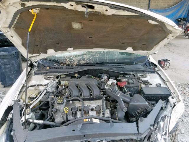 3FAHP071X8R146288 - 2008 FORD FUSION SE WHITE photo 7