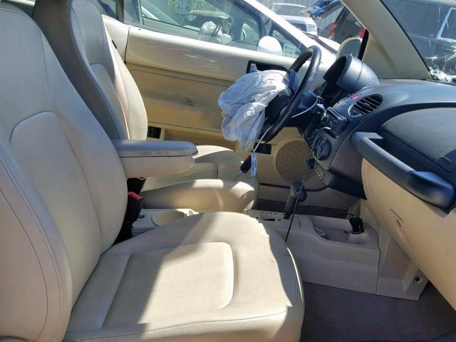 3VWRG3AL2AM008464 - 2010 VOLKSWAGEN NEW BEETLE კრემისფერი ფოტო 5