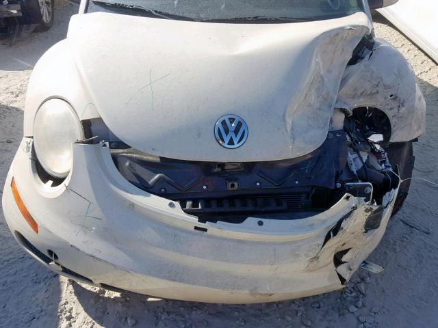 3VWRG3AL2AM008464 - 2010 VOLKSWAGEN NEW BEETLE კრემისფერი ფოტო 7